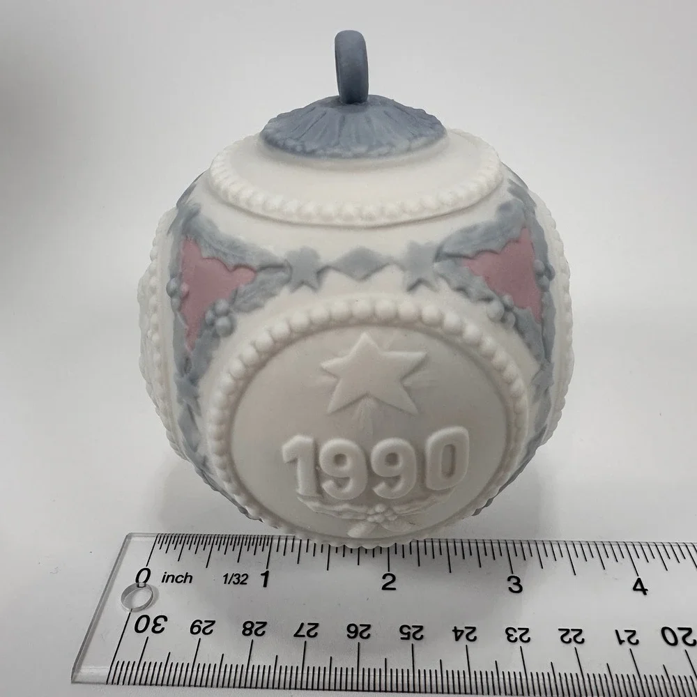 VTG Lladro 1990 Christmas Ornament 5730 Bola Navidad Mate Porcelain Santa w/ Box